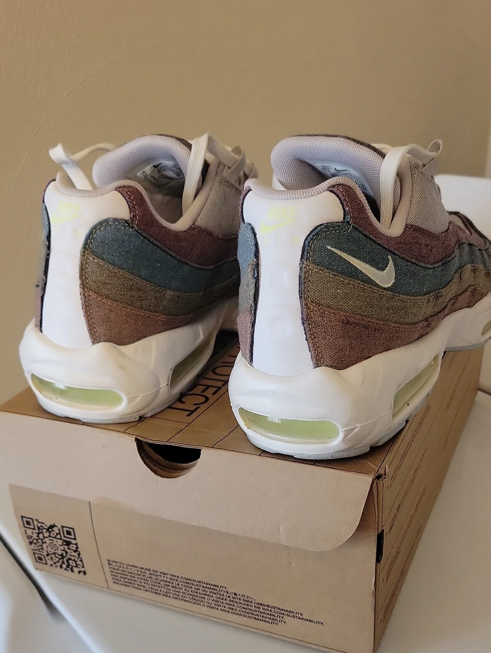 Mens Air Max 95 Recycled Canvas Size 12 Used W/box